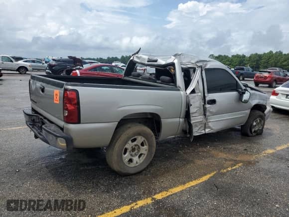 2007 Chevrolet Silverado 1500 LS with VIN 2GCEC13V471116326, listed as a Copart auction lot 65904985 with Not provided miles and Non repairable. Bid and sale history available at DreamBid. Image 3.