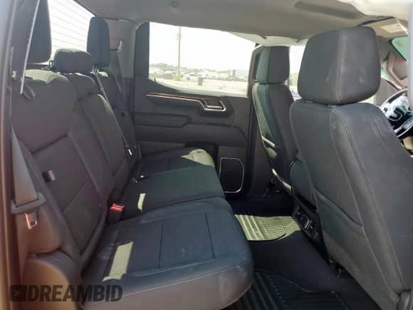 2022 GMC Sierra 1500 Elevation with VIN 3GTPHCEK9NG690319, listed as a Copart auction lot 84643335 with 42,370 mi miles and Salvage title. Bid and sale history available at DreamBid. Image 10.