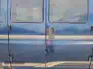 2000 Chevrolet Express Cargo YF7 z VIN 1GBFG15R5Y1109387, wystawiony jako Copart lot #48850655 z przebiegiem 176 057 mil mil oraz Szkoda całkowita • Salvage title. Historia ofert i sprzedaży dostępna na DreamBid. Obrazek 11.