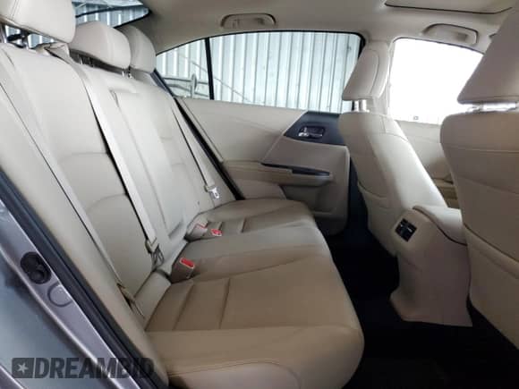 2017 Honda Accord EX-L с VIN JHMCR6F56HC025082, выставлен на аукционе Copart как лот 81887865 с пробегом 26 541 миль миль и Списание • Salvage title. История ставок и продаж доступна на DreamBid. Изображение 10.