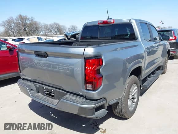 2023 Chevrolet Colorado 2WD LT с VIN 1GCPSCEK4P1231718, выставлен на аукционе IAAI как лот 41718041 с пробегом 4 380 миль миль и . История ставок и продаж доступна на DreamBid. Изображение 4.
