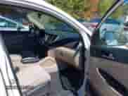 2016 Hyundai Tucson SE z VIN KM8J3CA49GU053020, wystawiony jako IAAI lot #43338289 z przebiegiem Nie podano mil oraz . Historia ofert i sprzedaży dostępna na DreamBid. Obrazek 5.