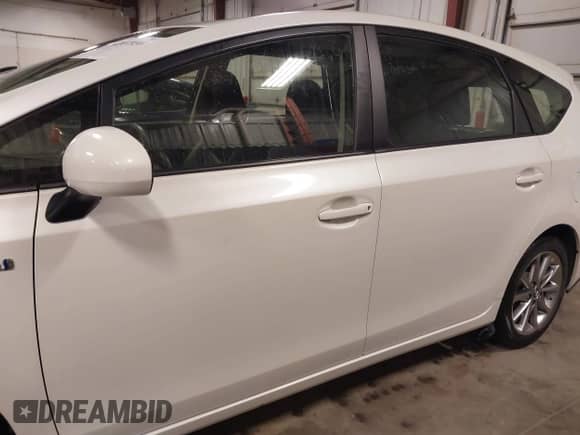 2017 Toyota Prius Five z VIN JTDZN3EU3HJ070930, wystawiony jako IAAI lot #42037930 z przebiegiem 57 092 mil mil oraz . Historia ofert i sprzedaży dostępna na DreamBid. Obrazek 15.