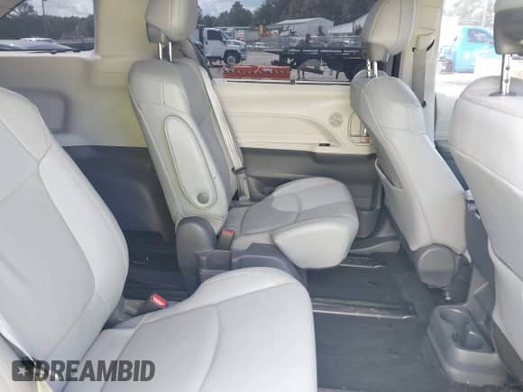 2021 Toyota Sienna Limited with VIN 5TDZSKFC9MS002766, listed as a IAAI auction lot 42972697 with 153,027 mi miles and . Bid and sale history available at DreamBid. Image 8.
