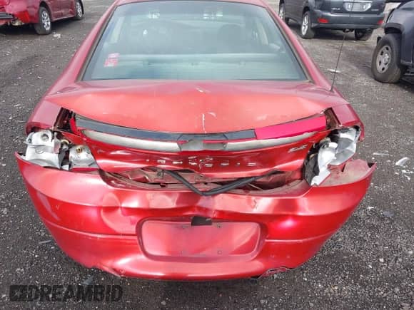 2000 Dodge Intrepid z VIN 2B3HD76V6YH293253, wystawiony jako IAAI lot #42402687 z przebiegiem 159 711 mil mil oraz . Historia ofert i sprzedaży dostępna na DreamBid. Obrazek 6.