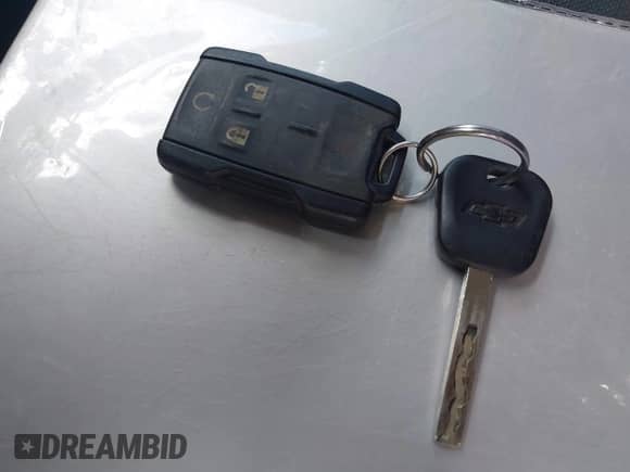 2015 Chevrolet Silverado 1500 LT z VIN 1GCVKREH4FZ431688, wystawiony jako IAAI lot #42567233 z przebiegiem 90 576 mil mil oraz . Historia ofert i sprzedaży dostępna na DreamBid. Obrazek 11.