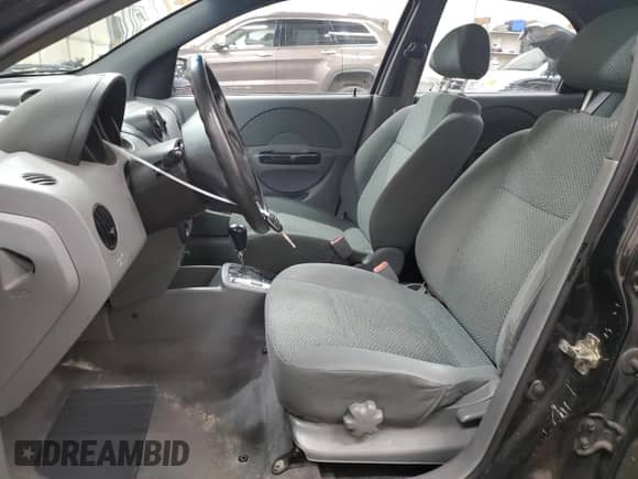 2005 Chevrolet Aveo LT с VIN KL1TG526X5B446845, выставлен на аукционе Copart как лот 81936214 с пробегом 145 600 миль миль и На запчасти • Non repairable. История ставок и продаж доступна на DreamBid. Изображение 7.