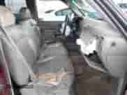 2000 Chevrolet Silverado 1500 LS z VIN 2GCEC19V9Y1232713, wystawiony jako IAAI lot #41916853 z przebiegiem 82 761 mil mil oraz . Historia ofert i sprzedaży dostępna na DreamBid. Obrazek 5.