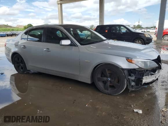 2004 BMW 5 Series 530i with VIN WBANA73554B061547, listed as a Copart auction lot 84947265 with 64,536 mi miles and Salvage title. Bid and sale history available at DreamBid. Image 4.