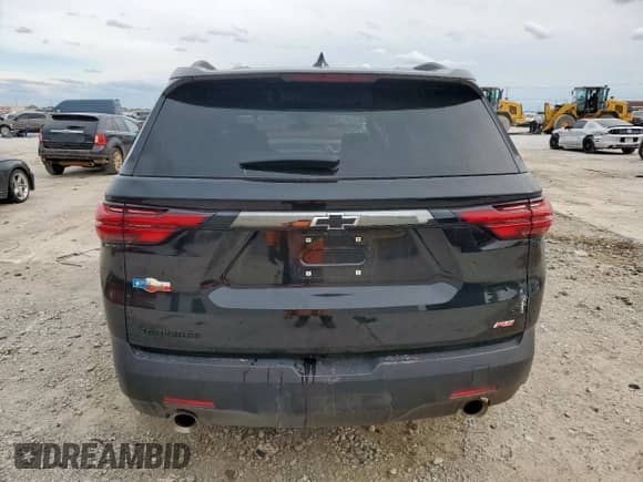 2023 Chevrolet Traverse RS z VIN 1GNERJKW9PJ337233, wystawiony jako Copart lot #55569375 z przebiegiem 27 884 mil mil oraz Szkoda całkowita • Salvage title. Historia ofert i sprzedaży dostępna na DreamBid. Obrazek 6.
