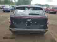 2024 Hyundai Kona SE с VIN KM8HACAB7RU164428, выставлен на аукционе Copart как лот 65225875 с пробегом 21 748 миль миль и Списание • Salvage title. История ставок и продаж доступна на DreamBid. Изображение 6.