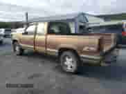 1994 GMC Sierra 1500 with VIN 2GTEK19K1R1548357, listed as a Copart auction lot 82556885 with 157,548 mi miles and Clean title. Bid and sale history available at DreamBid. Image 2.