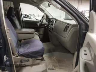 2007 Dodge 1500 SLT с VIN 1D7HU18257S143274, выставлен на аукционе IAAI как лот 43470265 с пробегом 130 396 миль миль и . История ставок и продаж доступна на DreamBid. Изображение 5.