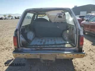 1991 Chevrolet Blazer с VIN 1GNCT18Z9M8153262, выставлен на аукционе Copart как лот 55113765 с пробегом Не указан миль и Чистый • Clean title. История ставок и продаж доступна на DreamBid. Изображение 6.