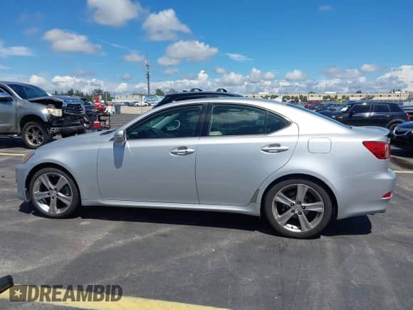 2012 Lexus IS 250 z VIN JTHBF5C28C5165687, wystawiony jako IAAI lot #43202300 z przebiegiem 62 846 mil mil oraz . Historia ofert i sprzedaży dostępna na DreamBid. Obrazek 14.