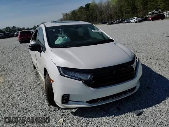 2024 Honda Odyssey Sport z VIN 5FNRL6H72RB067314, wystawiony jako Copart lot #50687805 z przebiegiem 20 805 mil mil oraz Szkoda całkowita • Salvage title. Historia ofert i sprzedaży dostępna na DreamBid. Obrazek 12.