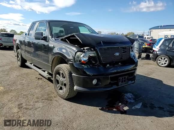 2007 Ford F-150 XL z VIN 1FTPX12V57NA33632, wystawiony jako Copart lot #86691095 z przebiegiem 128 365 mil mil oraz Szkoda całkowita • Salvage title. Historia ofert i sprzedaży dostępna na DreamBid. Obrazek 13.
