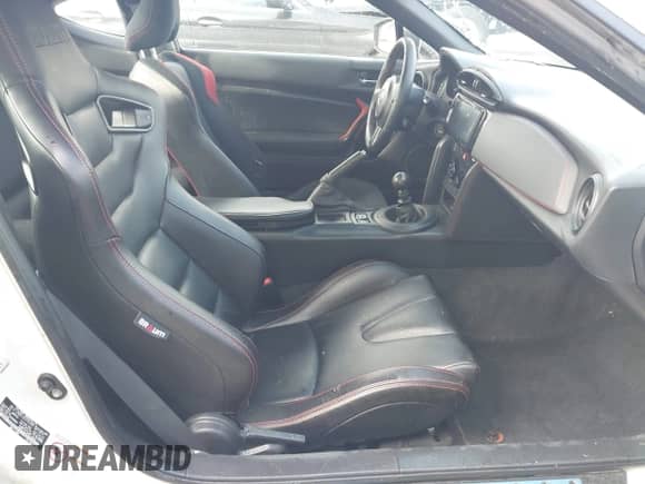 2014 Scion FR-S z VIN JF1ZNAA13E9701999, wystawiony jako IAAI lot #43442477 z przebiegiem 150 402 mil mil oraz . Historia ofert i sprzedaży dostępna na DreamBid. Obrazek 5.