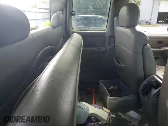 2000 GMC Sierra 1500 SLE z VIN 2GTEC19V2Y1315805, wystawiony jako Copart lot #61499285 z przebiegiem 207 499 mil mil oraz Szkoda całkowita • Salvage title. Historia ofert i sprzedaży dostępna na DreamBid. Obrazek 10.