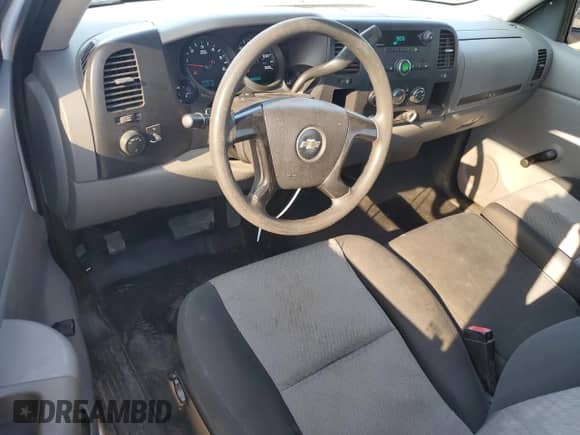 2007 Chevrolet Silverado 1500 Work Truck with VIN 1GCEC14X57Z619709, listed as a Copart auction lot 80570245 with 301,931 mi miles and Clean title. Bid and sale history available at DreamBid. Image 8.