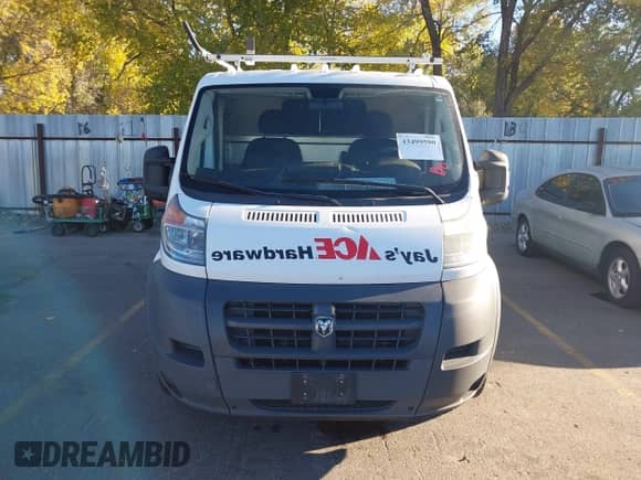 2017 Ram ProMaster Cargo z VIN 3C6TRVAG8HE542890, wystawiony jako IAAI lot #43499590 z przebiegiem 102 516 mil mil oraz . Historia ofert i sprzedaży dostępna na DreamBid. Obrazek 12.
