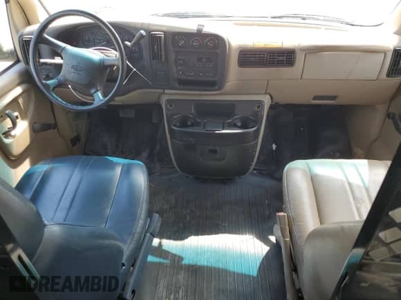 2002 Chevrolet Express Cargo с VIN 1GCFG25W121103262, выставлен на аукционе Copart как лот 60229114 с пробегом 281 541 миль миль и Чистый • Clean title. История ставок и продаж доступна на DreamBid. Изображение 8.