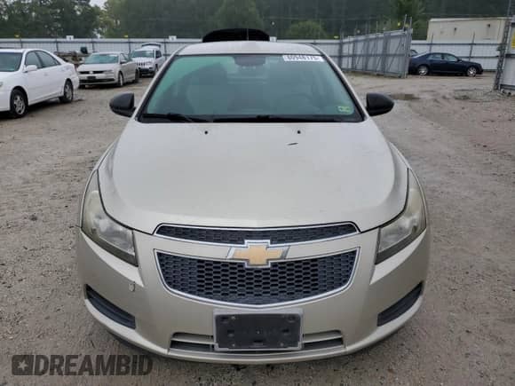 2013 Chevrolet Cruze LS с VIN 1G1PA5SH6D7228585, выставлен на аукционе Copart как лот 80948175 с пробегом 73 656 миль миль и Чистый • Clean title. История ставок и продаж доступна на DreamBid. Изображение 5.
