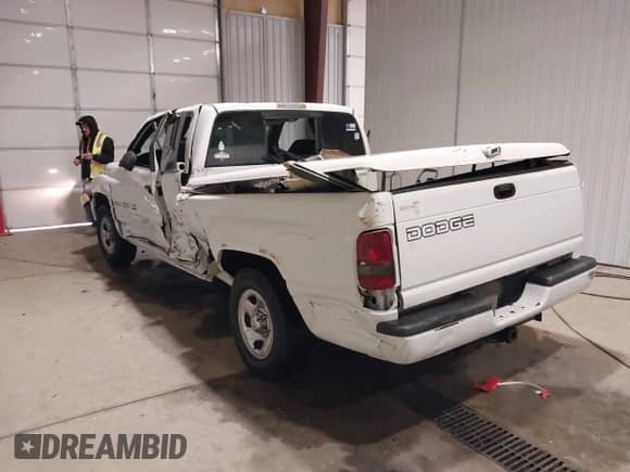 1999 Dodge 1500 с VIN 3B7HC13Z2XG172997, выставлен на аукционе IAAI как лот 41569443 с пробегом Не указан миль и . История ставок и продаж доступна на DreamBid. Изображение 3.