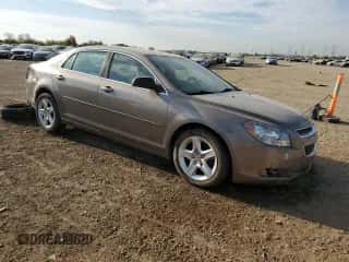 2012 Chevrolet Malibu 1LS с VIN 1G1ZB5E06CF322160, выставлен на аукционе Copart как лот 84866225 с пробегом 84 438 миль миль и Списание • Salvage title. История ставок и продаж доступна на DreamBid. Изображение 4.