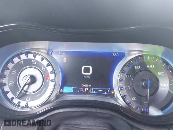 2023 Chrysler 300 S z VIN 2C3CCABG9PH566043, wystawiony jako IAAI lot #42641799 z przebiegiem 59 665 mil mil oraz . Historia ofert i sprzedaży dostępna na DreamBid. Obrazek 7.