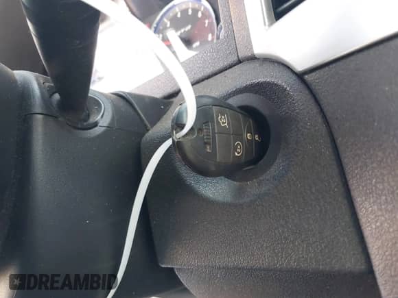 2009 Jeep Grand Cherokee with VIN 1J8HR78W49C550879, listed as a IAAI auction lot 41279386 with 126,314 mi miles and . Bid and sale history available at DreamBid. Image 11.