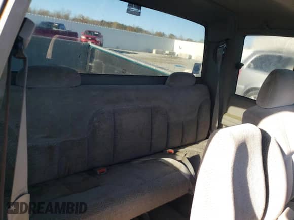 1995 Chevrolet Silverado 2500 с VIN 1GCFK29K7SE129038, выставлен на аукционе Copart как лот 77554234 с пробегом 194 071 миль миль и Списание • Salvage title. История ставок и продаж доступна на DreamBid. Изображение 10.