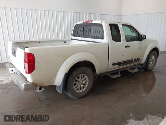 2017 Nissan Frontier SV with VIN 1N6BD0CT3HN742701, listed as a IAAI auction lot 42695499 with 110,462 mi miles and . Bid and sale history available at DreamBid. Image 4.