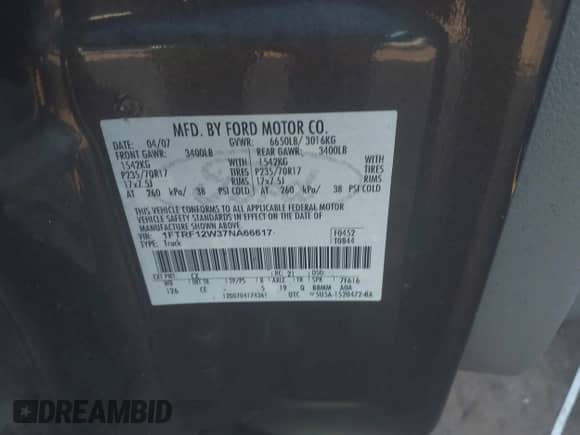 2007 Ford F-150 XL z VIN 1FTRF12W37NA66617, wystawiony jako IAAI lot #42995580 z przebiegiem 194 975 mil mil oraz . Historia ofert i sprzedaży dostępna na DreamBid. Obrazek 9.