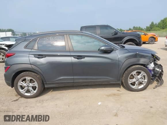 2023 Hyundai Kona SEL с VIN KM8K6CAB4PU934699, выставлен на аукционе IAAI как лот 42924673 с пробегом 38 924 миль миль и . История ставок и продаж доступна на DreamBid. Изображение 13.
