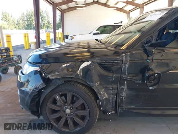 2014 Land Rover Range Rover Sport Supercharged with VIN SALWR2TF8EA394871, listed as a IAAI auction lot 42391922 with 147,976 mi miles and . Bid and sale history available at DreamBid. Image 6.