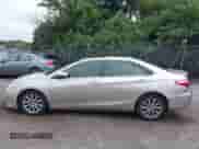 2016 Toyota Camry LE z VIN 4T1BD1FK9GU178077, wystawiony jako IAAI lot #42881844 z przebiegiem 264 207 mil mil oraz . Historia ofert i sprzedaży dostępna na DreamBid. Obrazek 14.