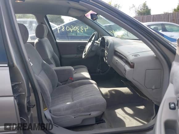 1996 Chevrolet Lumina с VIN 2G1WL52M5T1119727, выставлен на аукционе IAAI как лот 43304089 с пробегом 86 373 миль миль и . История ставок и продаж доступна на DreamBid. Изображение 5.