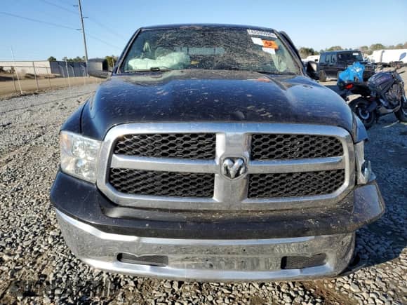 2017 Ram 1500 SLT z VIN 1C6RR7GT1HS551938, wystawiony jako Copart lot #42535525 z przebiegiem 83 294 mil mil oraz Szkoda całkowita • Salvage title. Historia ofert i sprzedaży dostępna na DreamBid. Obrazek 5.