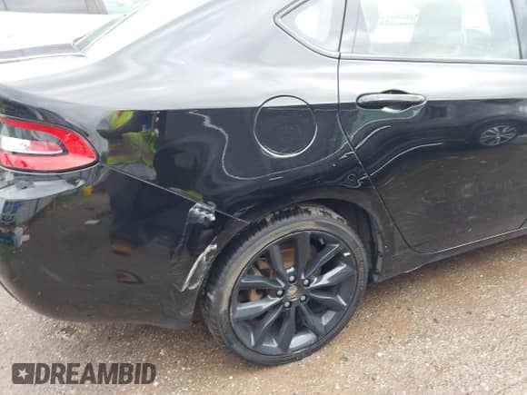 2016 Dodge Dart SXT Sport Blacktop z VIN 1C3CDFFA0GD822907, wystawiony jako IAAI lot #42532319 z przebiegiem 110 533 mil mil oraz . Historia ofert i sprzedaży dostępna na DreamBid. Obrazek 6.