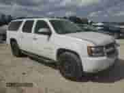 2011 Chevrolet Suburban LT with VIN 1GNSCJE04BR378925, listed as a Copart auction lot 86591125 with 200,707 mi miles and Clean title. Bid and sale history available at DreamBid. Image 4.