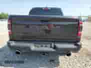2020 Ram 1500 Rebel z VIN 1C6SRFLT7LN360498, wystawiony jako Copart lot #68648235 z przebiegiem 66 039 mil mil oraz Szkoda całkowita • Salvage title. Historia ofert i sprzedaży dostępna na DreamBid. Obrazek 6.