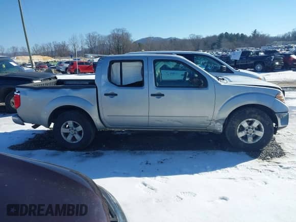 2011 Nissan Frontier SV with VIN 1N6AD0ERXBC443030, listed as a IAAI auction lot 41287412 with 218,429 mi miles and . Bid and sale history available at DreamBid. Image 14.