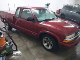 2003 Chevrolet S-10 LS с VIN 1GCCS19H138142854, выставлен на аукционе IAAI как лот 41395488 с пробегом 81 537 миль миль и . История ставок и продаж доступна на DreamBid. Изображение 1.