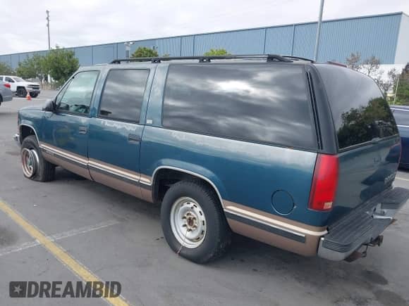 1994 Chevrolet Suburban с VIN 1GNFK16KXRJ407549, выставлен на аукционе IAAI как лот 42794882 с пробегом 229 250 миль миль и . История ставок и продаж доступна на DreamBid. Изображение 3.