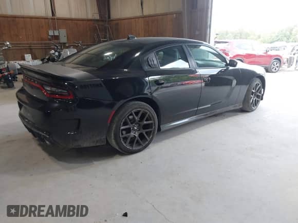 2018 Dodge Charger R/T z VIN 2C3CDXCT8JH331636, wystawiony jako IAAI lot #43083523 z przebiegiem 136 301 mil mil oraz . Historia ofert i sprzedaży dostępna na DreamBid. Obrazek 4.