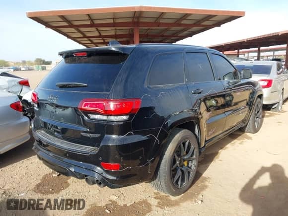 2021 Jeep Grand Cherokee Trackhawk с VIN 1C4RJFN9XMC758253, выставлен на аукционе IAAI как лот 41536082 с пробегом 68 040 миль миль и . История ставок и продаж доступна на DreamBid. Изображение 4.