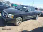 2007 Dodge Dakota SLT with VIN 1D7HW42P77S224633, listed as a IAAI auction lot 41753164 with 288,071 mi miles and . Bid and sale history available at DreamBid. Image 2.