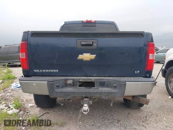 2008 Chevrolet Silverado 1500 LTZ with VIN 2GCEK133881111214, listed as a IAAI auction lot 41986926 with 215,979 mi miles and . Bid and sale history available at DreamBid. Image 16.