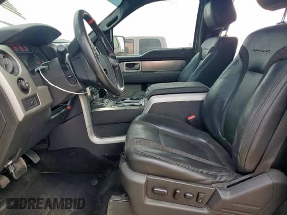 2013 Ford F-150 SVT Raptor z VIN 1FTFW1R65DFC80054, wystawiony jako Copart lot #81263475 z przebiegiem 267 831 mil mil oraz Szkoda całkowita • Salvage title. Historia ofert i sprzedaży dostępna na DreamBid. Obrazek 7.